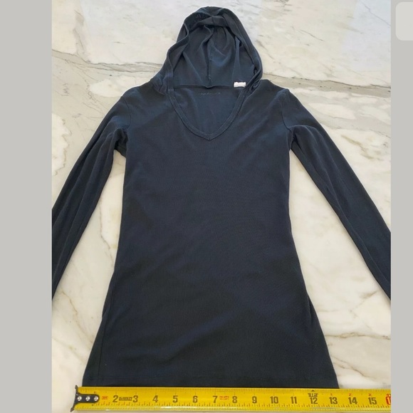STEPHANIE B BLACK HOODIE LONG SLEEVE T-SHIRT SMALL - Picture 10 of 15